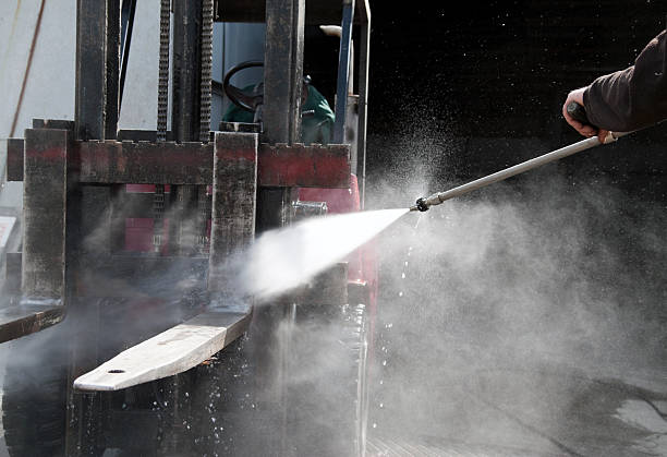 Fence Pressure Washing in Hidden Hills, CA